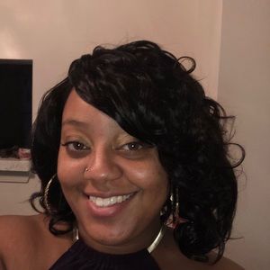 Meet your Posher, Valerie